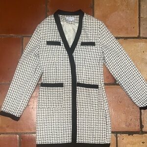 Chic Women's Black and White Long Sleeve Tweed Dress